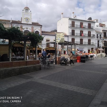 Alojamiento Alora Castillo Arabe Y Museo Extérieur photo